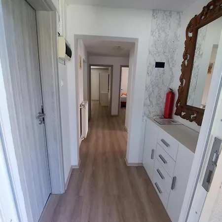 Апартаменты Apartma Ursa