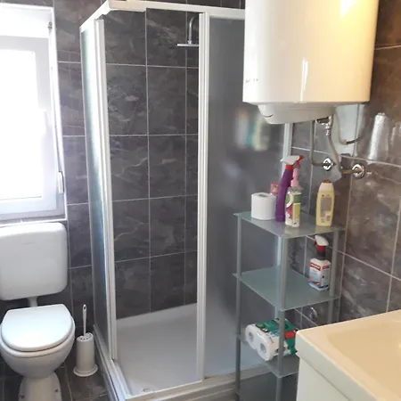 Apartma Ursa